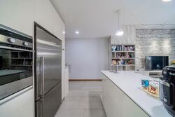 Lakeville (D22), Condominium #582310851